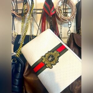 Wristlet With Spider